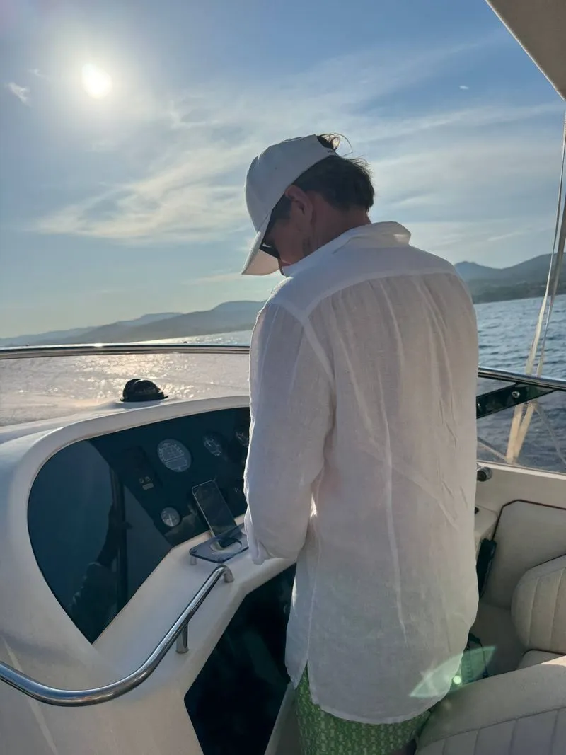 Monohull